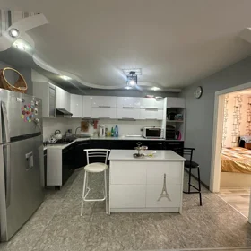 In Baku 102.0 m² apartment is for sale - Image 6