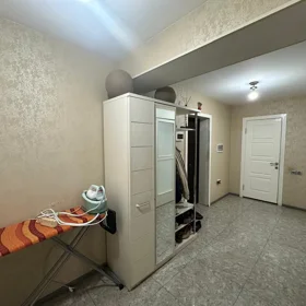 In Baku 102.0 m² apartment is for sale - Image 9
