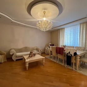 In Baku 100.0 m² apartment is for sale - Image 4