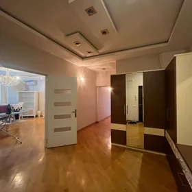 In Baku 100.0 m² apartment is for sale - Image 5
