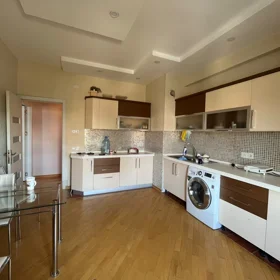 In Baku 100.0 m² apartment is for sale - Image 9