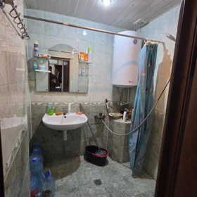 In Baku 72.0 m² apartment is for sale - Image 2