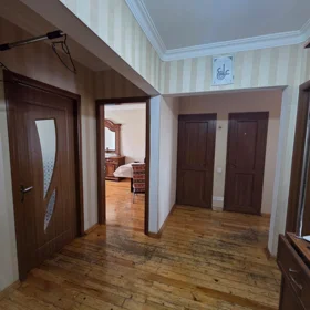 In Baku 72.0 m² apartment is for sale - Image 8
