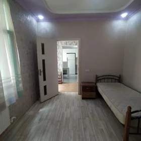 In Khirdalan 110.0 m² house with 4.0 rooms is for sale - Image 2