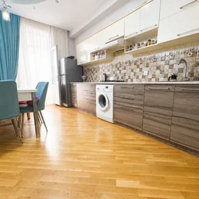 In Baku 98.0 m² apartment is for sale - Image 8
