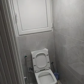 In Baku 60.0 m² apartment is for rent - Image 8