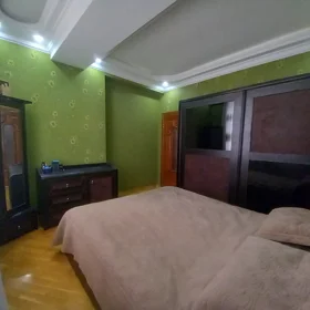 In Baku 140.0 m² apartment is for rent - Image 7