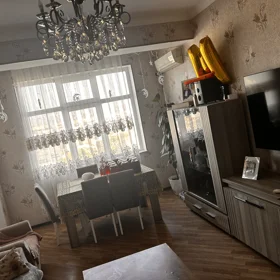In Baku 109.0 m² apartment is for sale - Image 9