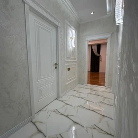 In Khirdalan 110.0 m² apartment is for sale - Image 2