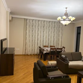 In Baku 150.0 m² apartment is for rent - Image 5