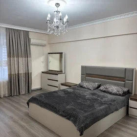 In Baku 75.0 m² apartment is for rent - Image 3