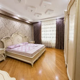 In Baku 117.0 m² apartment is for sale - Image 7