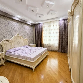 In Baku 117.0 m² apartment is for sale - Image 8