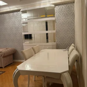 In Baku 140.0 m² apartment is for rent - Image 6