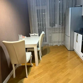 In Baku 140.0 m² apartment is for rent - Image 9