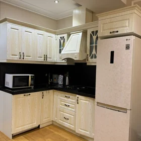 In Baku 75.0 m² apartment is for rent - Image 3