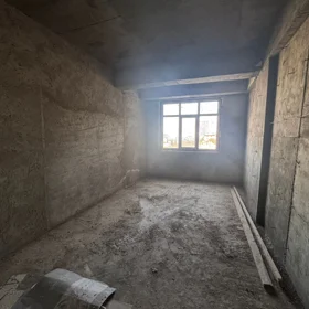 In Baku 181.0 m² apartment is for sale - Image 5