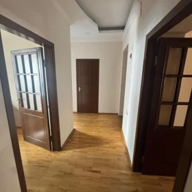 Xətai rayonu-da 115.0 m2 ofis kirayə verilir - Şəkil 3