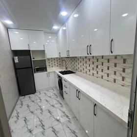 In Khirdalan 70.0 m² apartment is for rent - Image 9