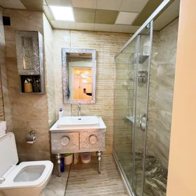 In Baku 107.0 m² apartment is for sale - Image 4