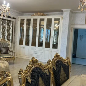In Baku 230.0 m² apartment is for rent - Image 5