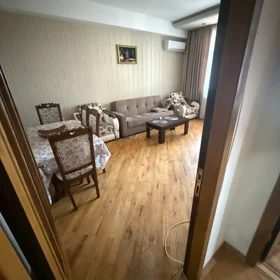 In Baku 70.0 m² apartment is for rent - Image 2