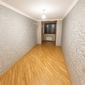 In Baku 85.0 m² apartment is for sale - Image 2