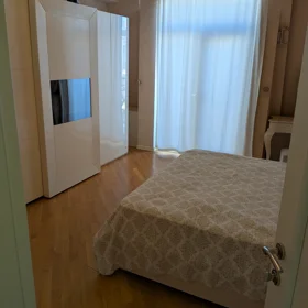 In Baku 120.0 m² apartment is for rent - Image 10