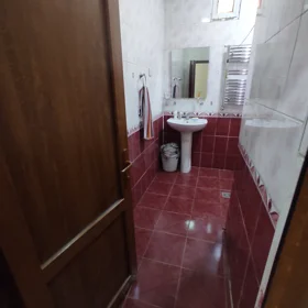 In Baku 120.0 m² house with 3.0 rooms is for sale - Image 8
