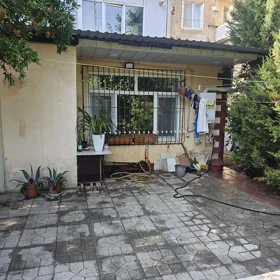 In Baku 90.0 m² apartment is for sale - Image 3