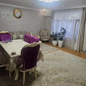 In Baku 90.0 m² apartment is for sale - Image 5