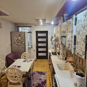 In Baku 90.0 m² apartment is for sale - Image 6