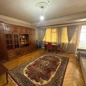 In Baku 130.0 m² apartment is for rent - Image 3