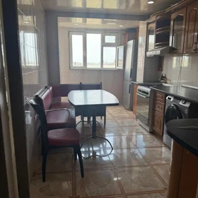 In Baku 130.0 m² apartment is for rent - Image 4