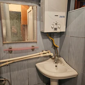 In Baku 30.0 m² house with 1.0 rooms is for rent - Image 6