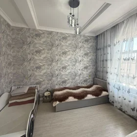 In Khirdalan 140.0 m² house with 4.0 rooms is for sale - Image 9