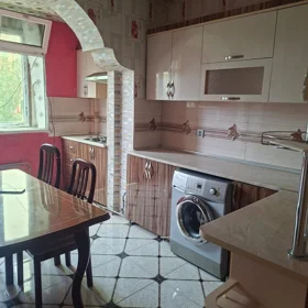 In Khirdalan 64.0 m² apartment is for rent - Image 9