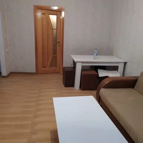 In Baku 50.0 m² apartment is for rent - Image 2