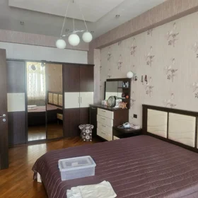 In Baku 100.0 m² apartment is for rent - Image 6