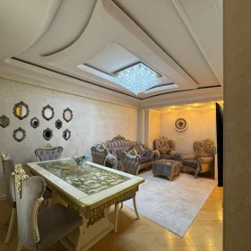 In Baku 107.0 m² apartment is for rent - Image 2