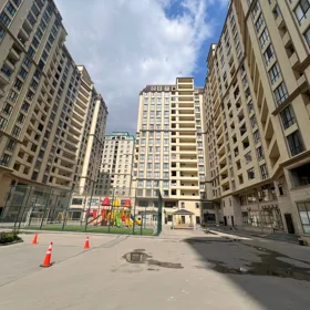 In Baku 62.0 m² apartment is for sale - Image 3