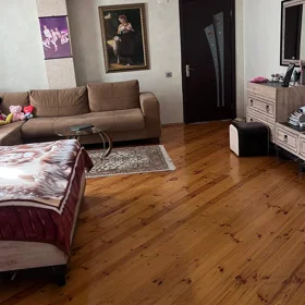 In Baku 140.0 m² apartment is for sale - Image 5