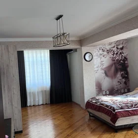 In Baku 140.0 m² apartment is for sale - Image 6