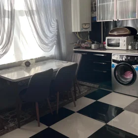 In Baku 140.0 m² apartment is for sale - Image 8