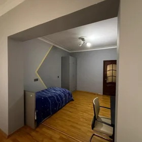 In Baku 100.0 m² apartment is for sale - Image 4