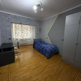 In Baku 100.0 m² apartment is for sale - Image 7