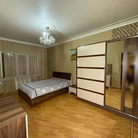 In Baku 100.0 m² apartment is for sale - Image 8