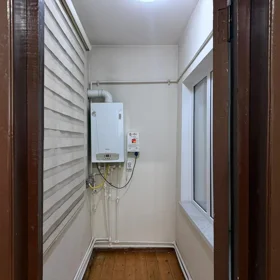 In Baku 100.0 m² apartment is for sale - Image 9