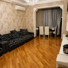 In Baku 76.0 m² apartment is for sale - Image 3