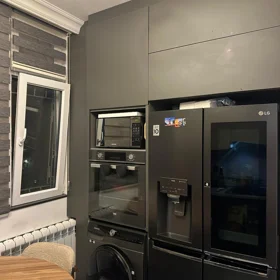 In Baku 70.0 m² apartment is for sale - Image 2